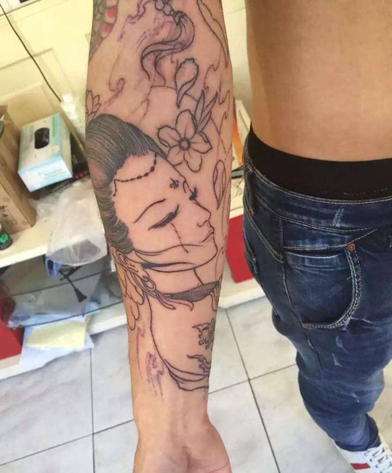 艺妓包小臂纹身图片_