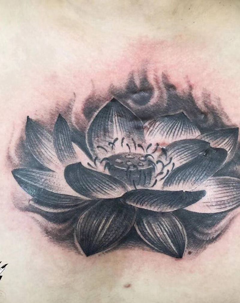 莲花 遮盖纹身图片_胸部新传统几何莲花 遮盖疤痕纹身图案