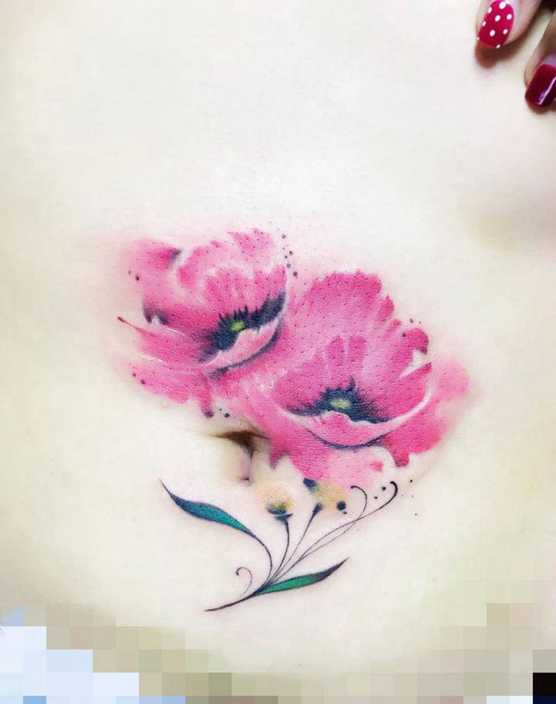 诱惑纹身图片_腹部欧美写实水彩花罂粟纹身图案