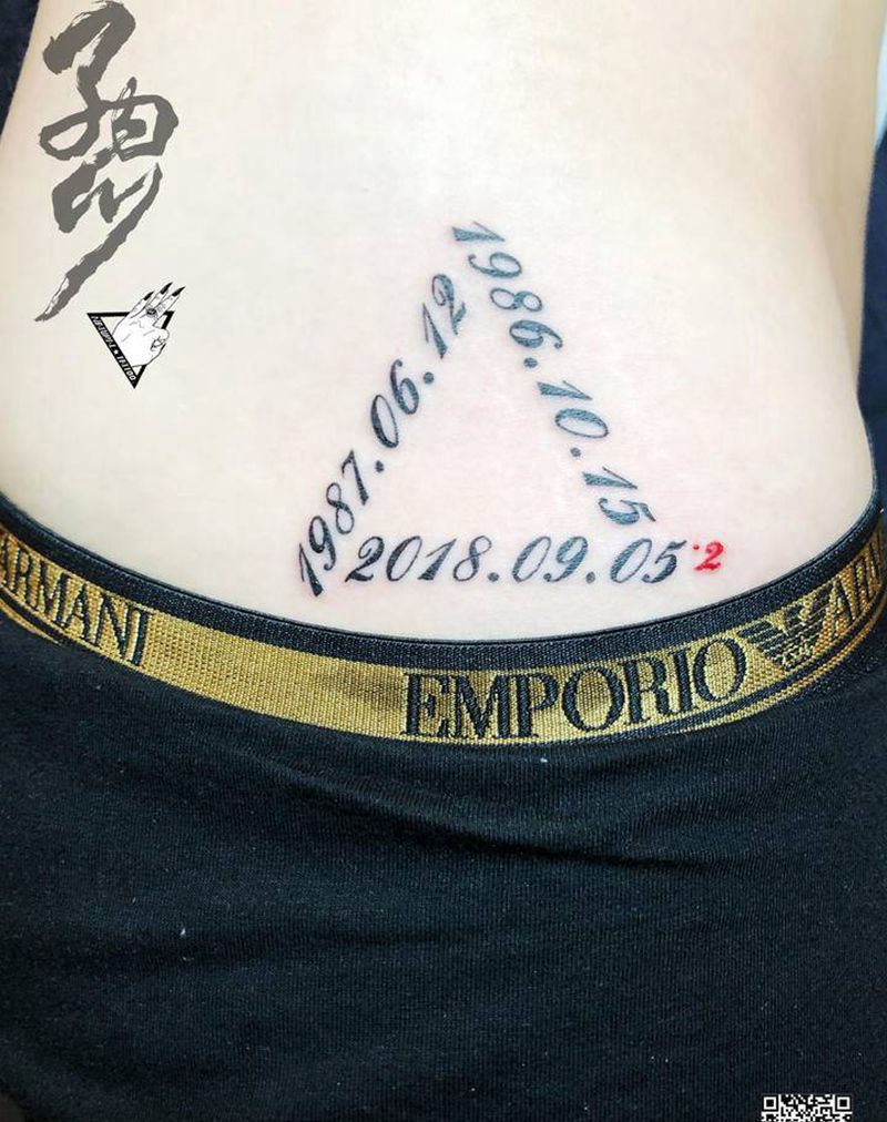 铁三角纹身图片_腿部花体字几何生日纪念纹身图案