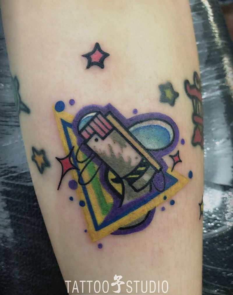 卡通时光枪纹身图片_手臂New School卡通纹身图案