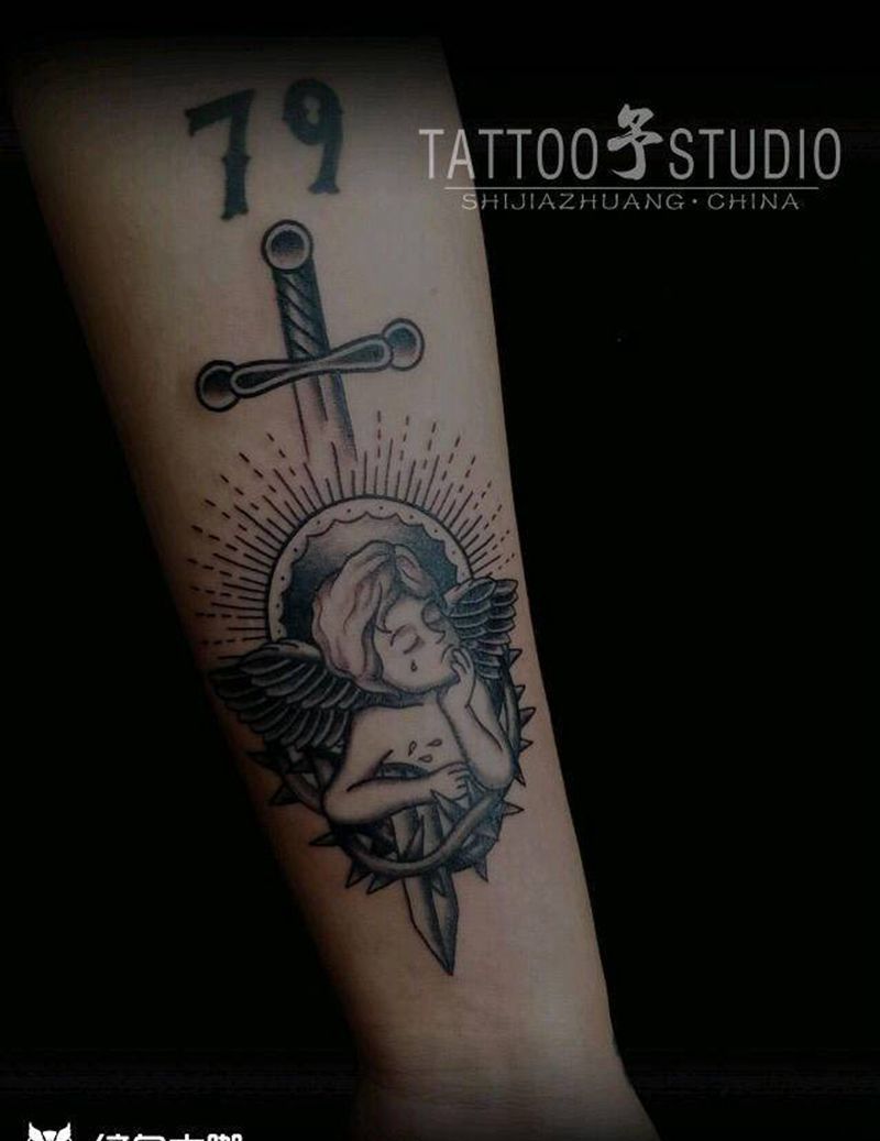 school纹身图片_肩部手臂Old School纹身图案