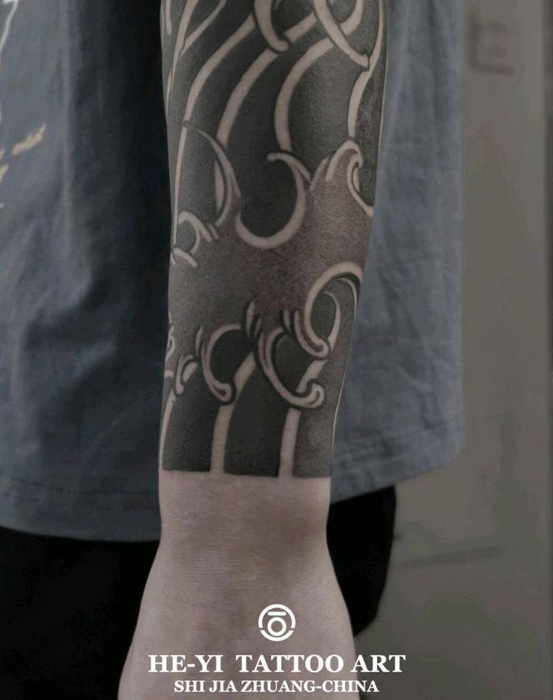 花臂/浪纹身图片_手臂腿部老传统新传统花臂浪传统纹身图案