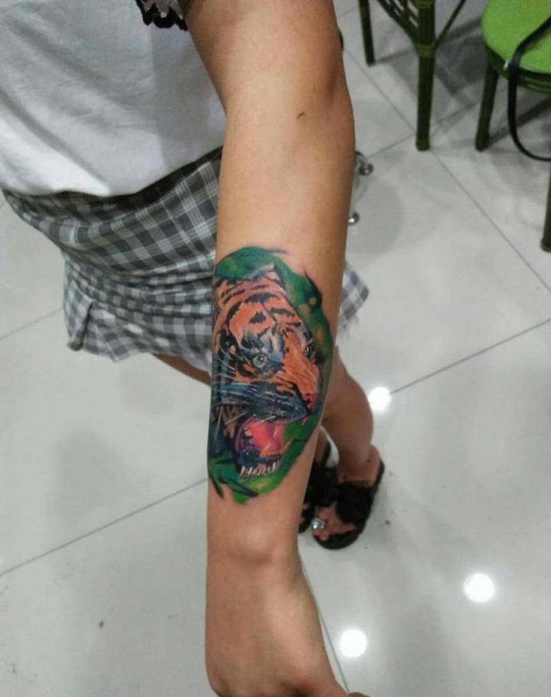 写实老虎纹身图片