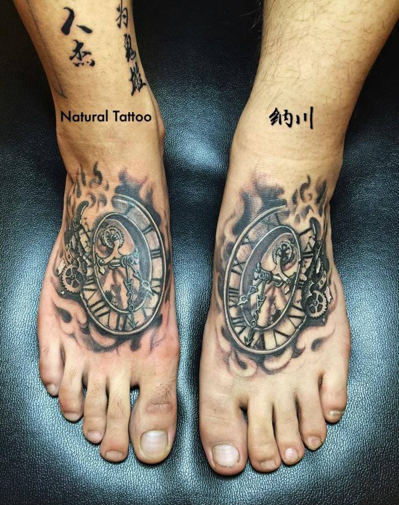 基友之纹---时钟带你走完背字！纹身图片_成品脚部欧美写实原创纹身图案