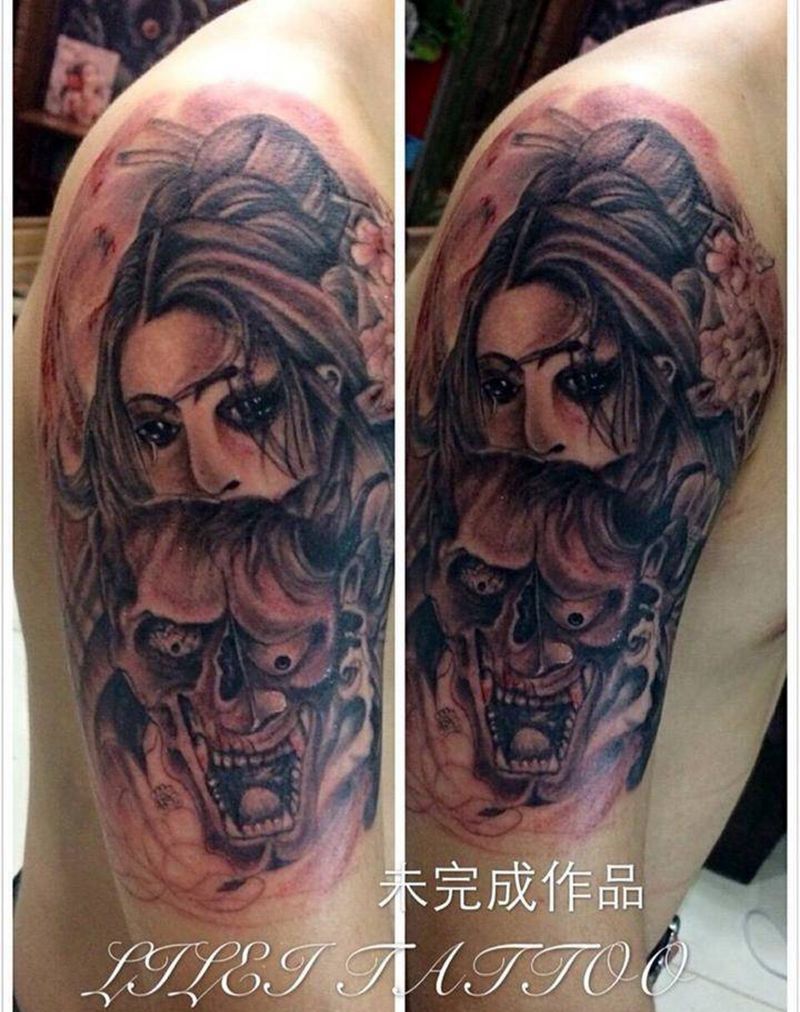 大臂艺姬，未完成纹身图片