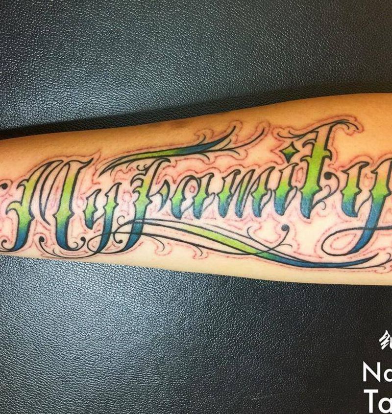 还有点红！原创花体纹身图片_成品手臂欧美字符原创贴纸纹身图案