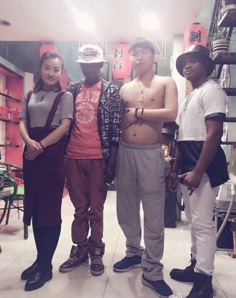 工作花絮曝光纹身图片