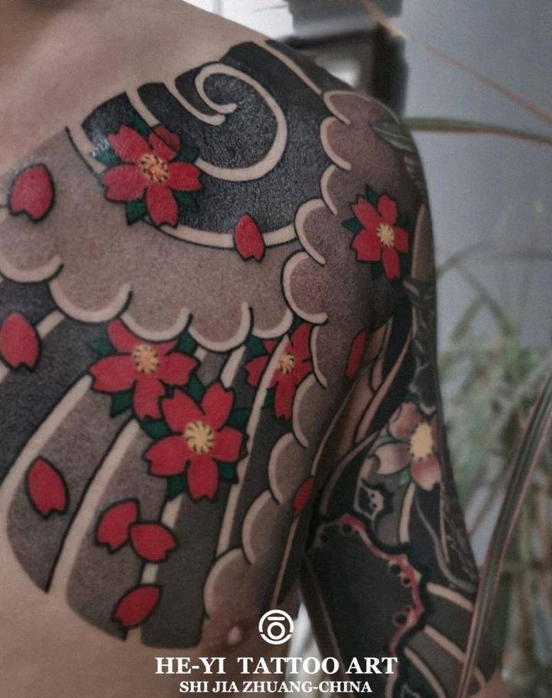 大臂衔接半甲纹身图片_手臂背部老传统新传统樱花满背花臂纹身图案