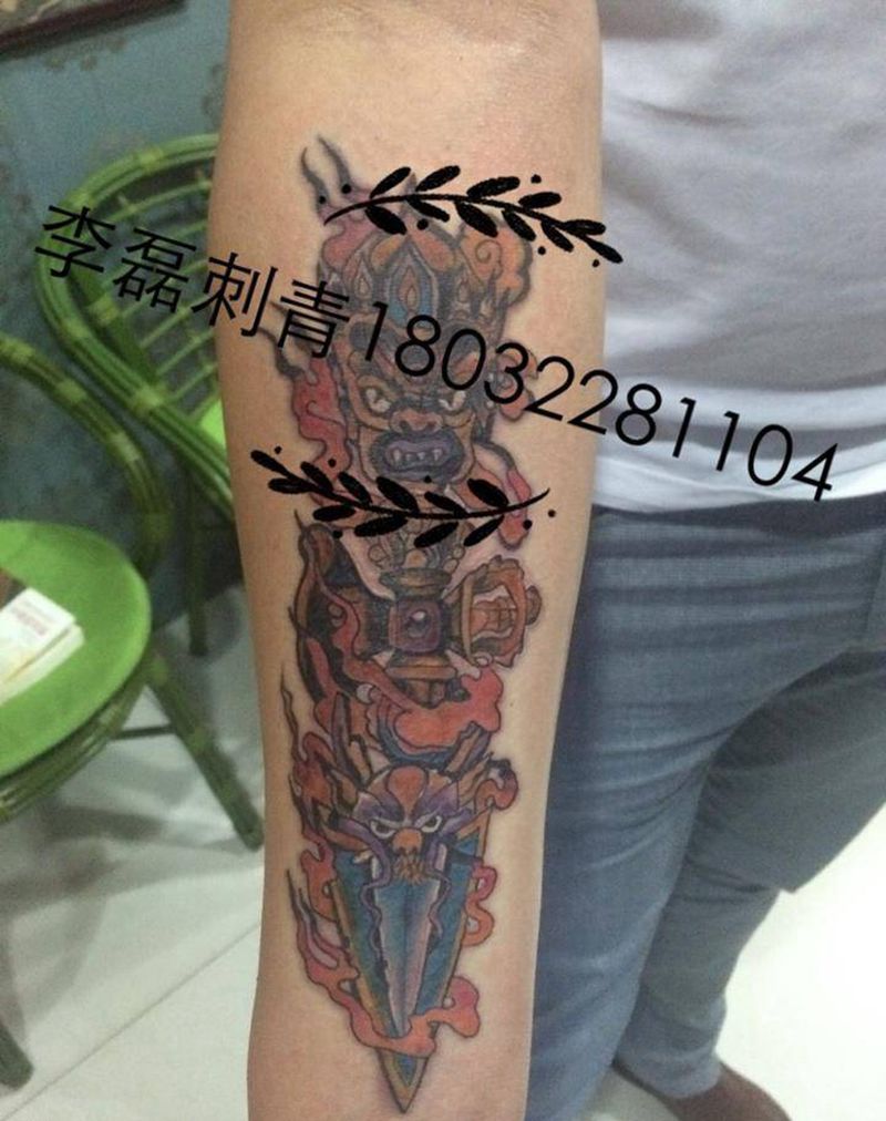 小臂降魔杵纹身图片