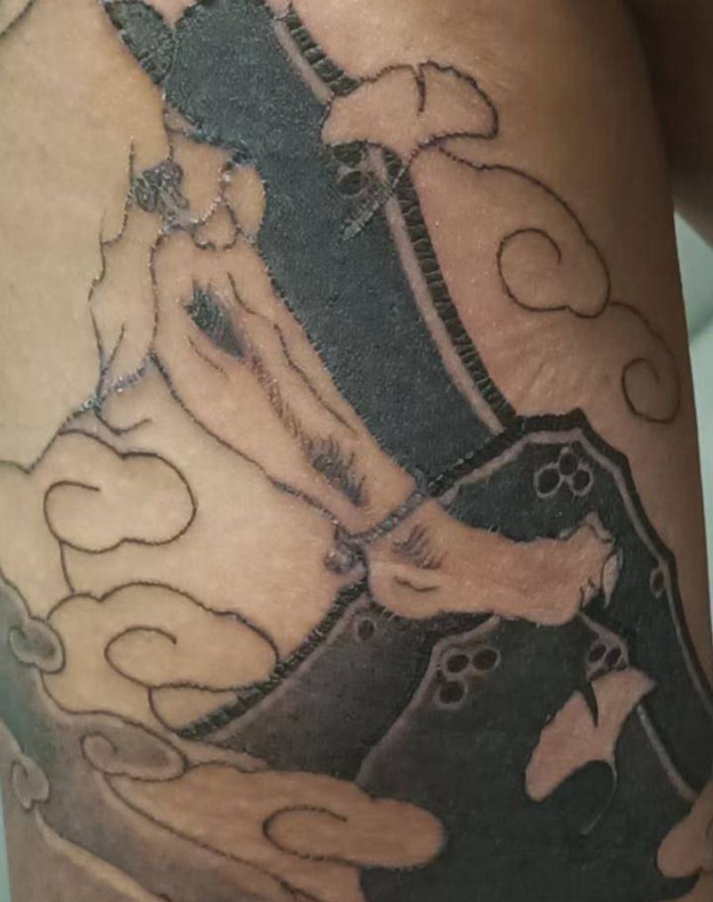 鬼画符局部图纹身图片_手臂新传统纹身图案