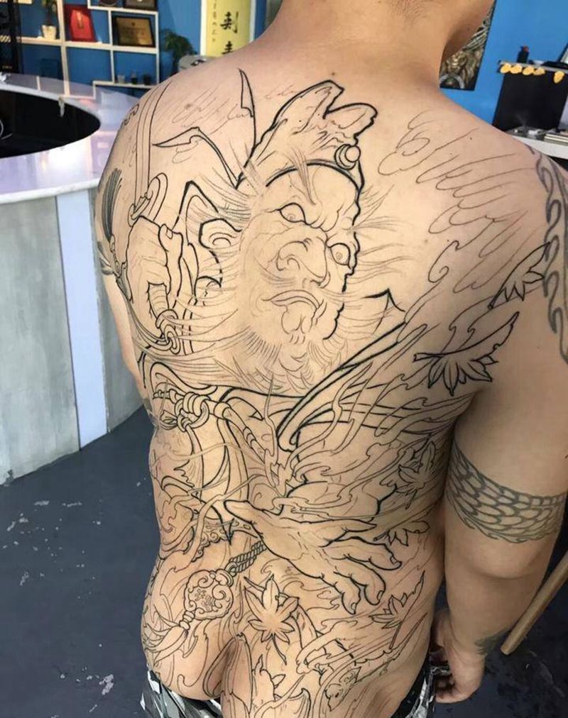 钟馗纹身图片_成品背部传统肖像人物纹身图案