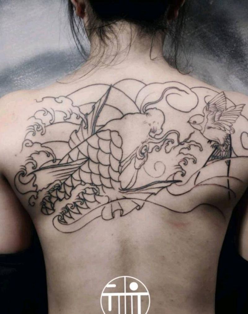 鱼燕纹身图片_背部新传统老传统鱼燕子纹身图案