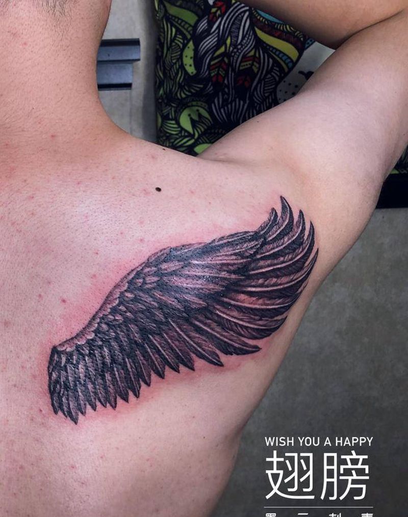 翅膀纹身图片_肩部背部欧美写实纹身图案