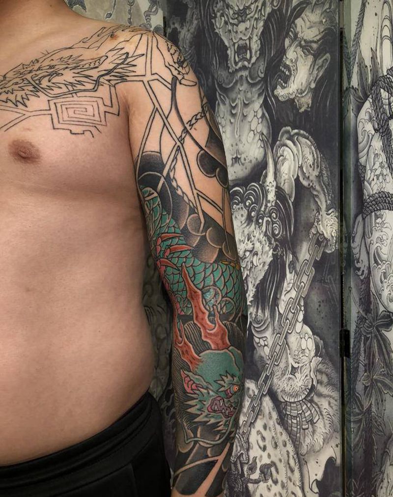 龙花臂纹身图片_手臂腿部老传统纹身图案