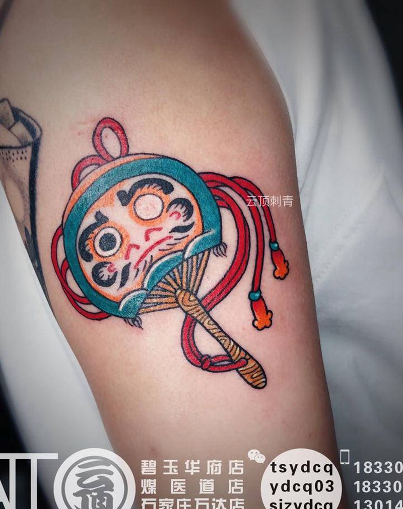 达摩蒲扇纹身图片_手臂老传统达摩纹身图案