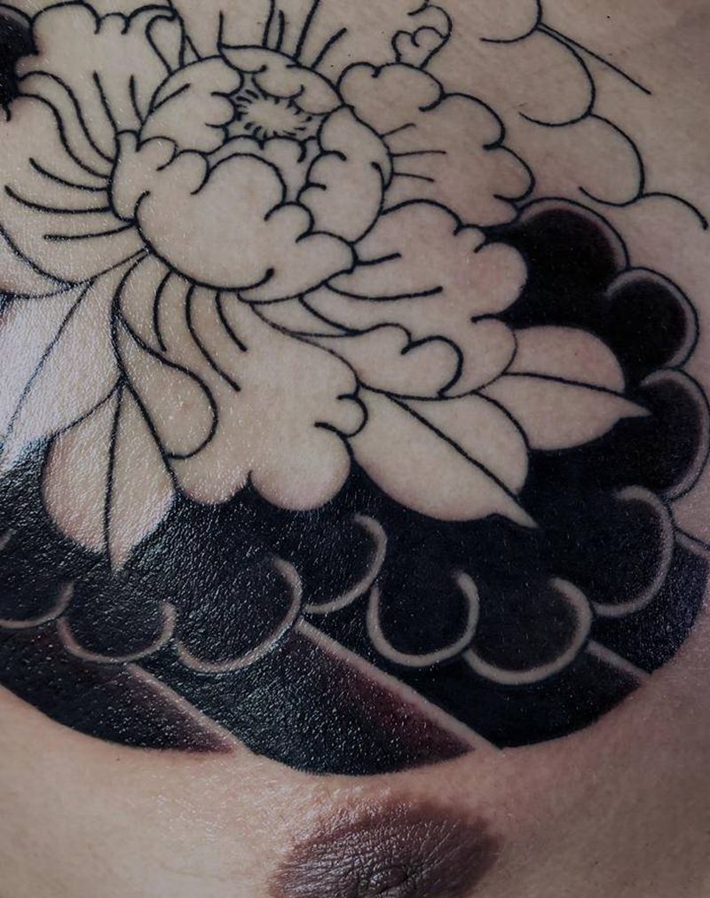 未完成纹身图片_手臂胸部老传统纹身图案