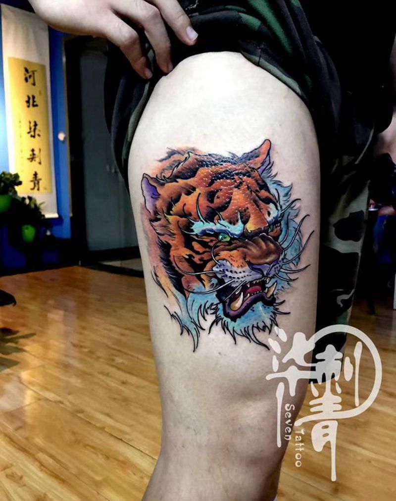老虎·彩纹身图片_腿部新传统纹身图案