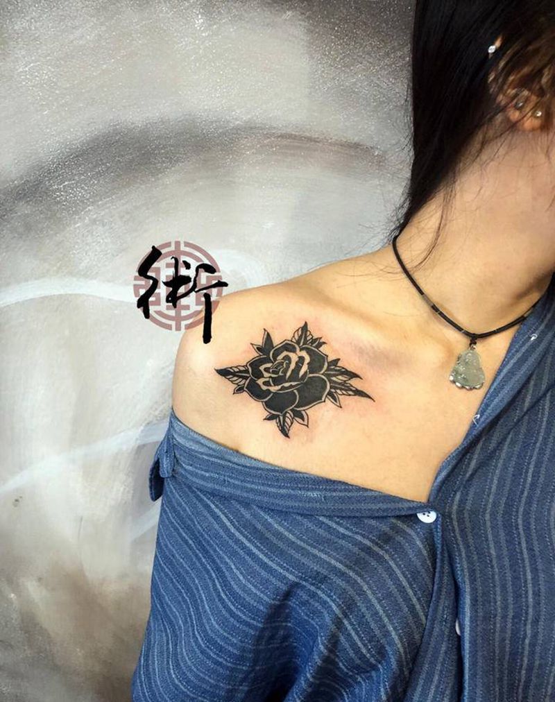 肩花纹身图片_肩部Old School纹身图案