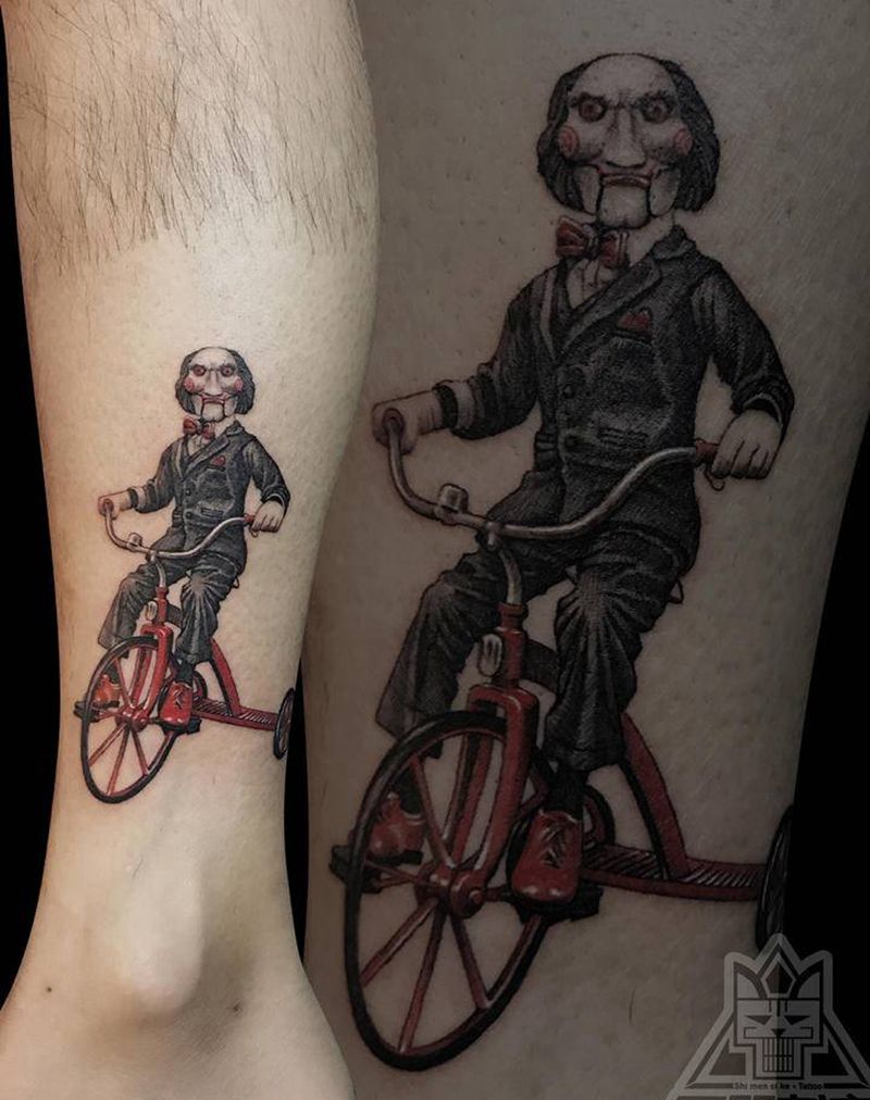 坚锯纹身图片_腿部欧美写实电锯惊魂纹身图案