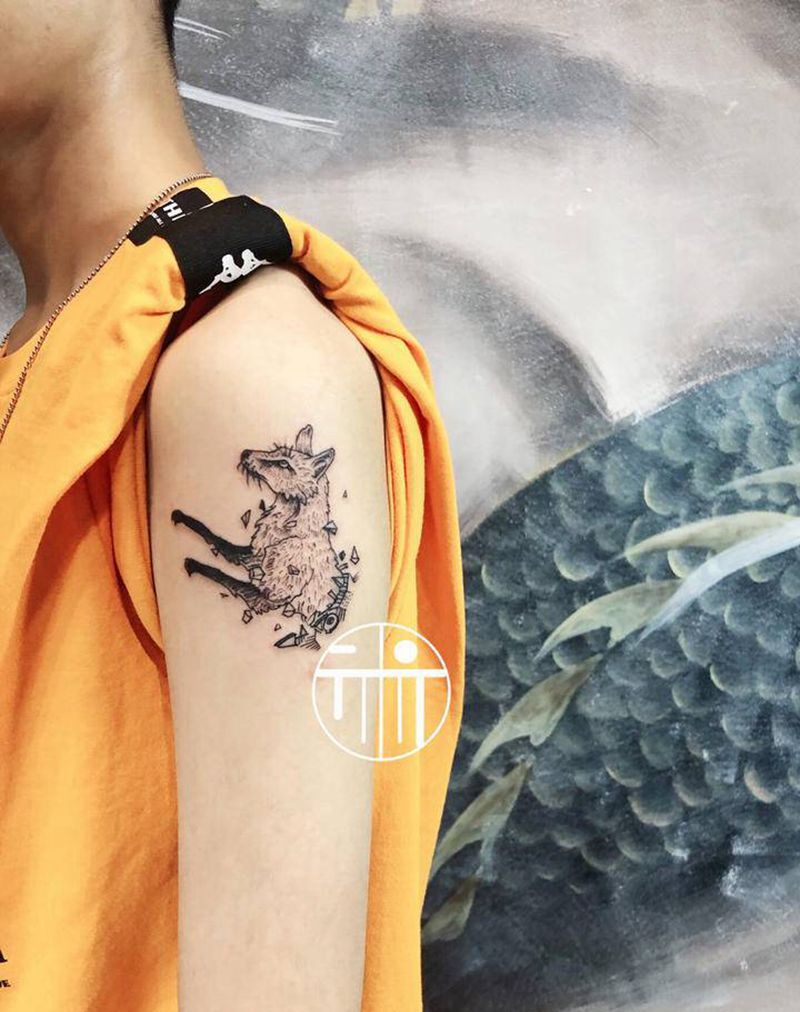 速写狼纹身图片_手臂几何速写狼纹身图案