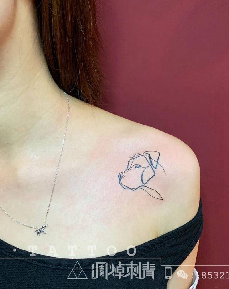 狗纹身图片_肩部纹身图案