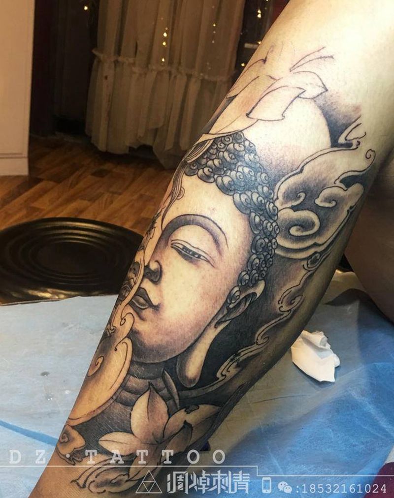 佛纹身图片_腿部新传统纹身图案