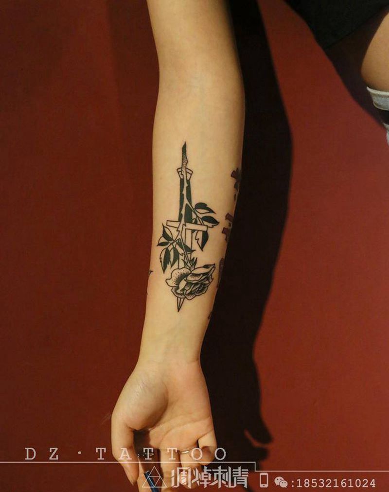 小图纹身图片_手臂Old School纹身图案