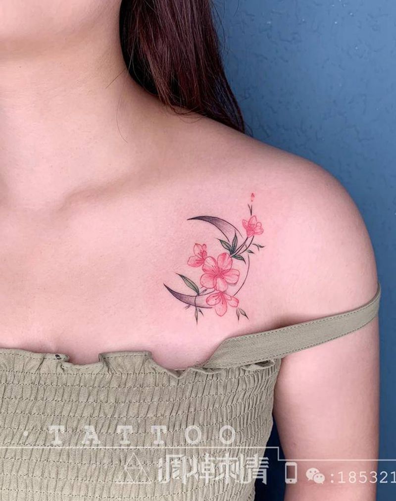 月亮纹身图片_胸部纹身图案