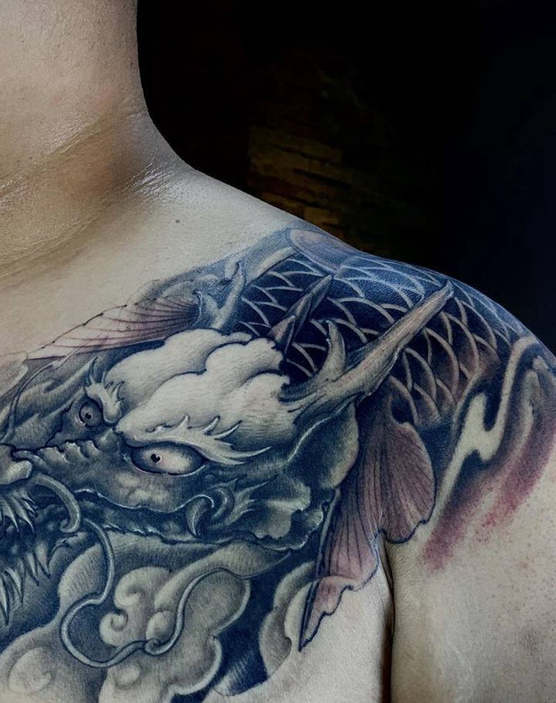 鳌鱼纹身图片_胸部新传统纹身图案