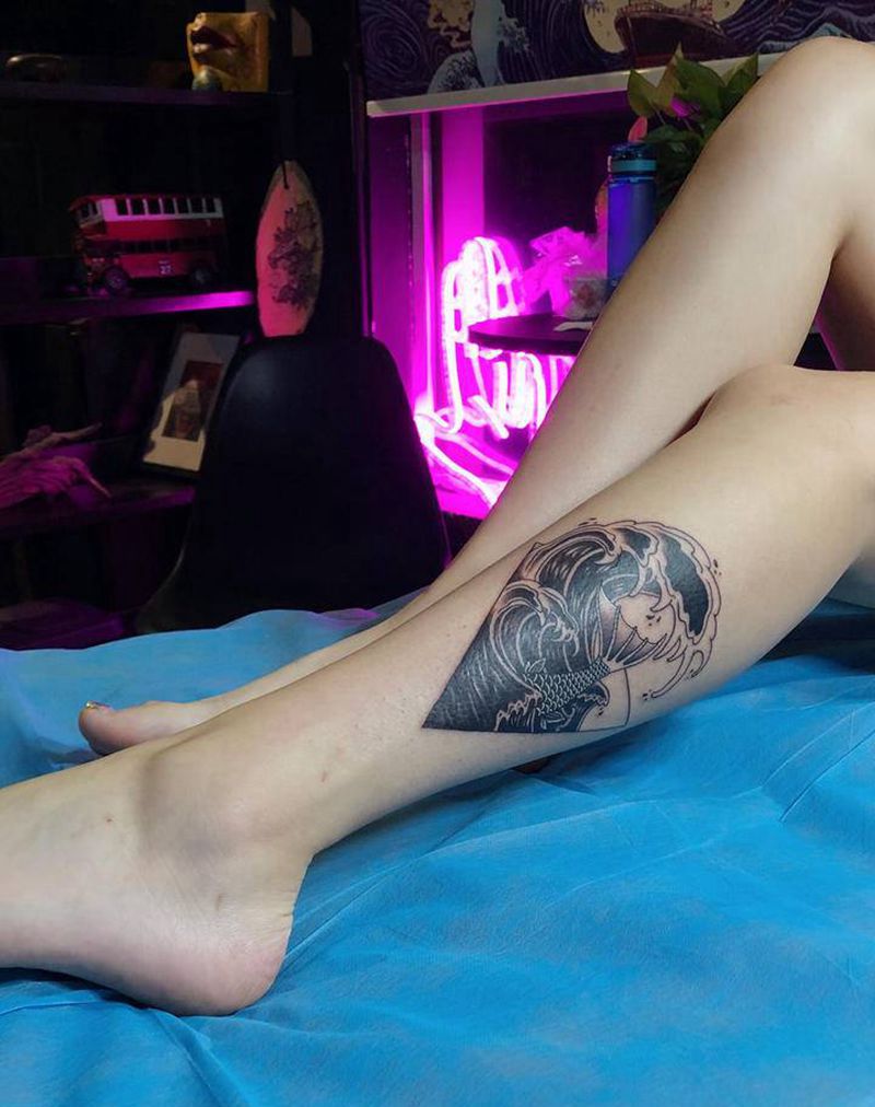 美人鱼的故事纹身图片_腿部几何纹身图案