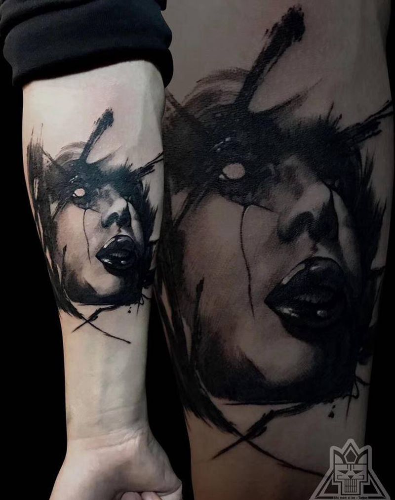 暗黑系肖像纹身图片_手臂欧美写实小臂暗黑系肖像纹身图案