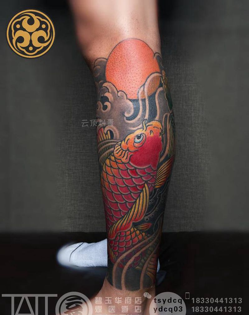 鱼牡丹纹身图片_腿部老传统鱼 牡丹纹身图案