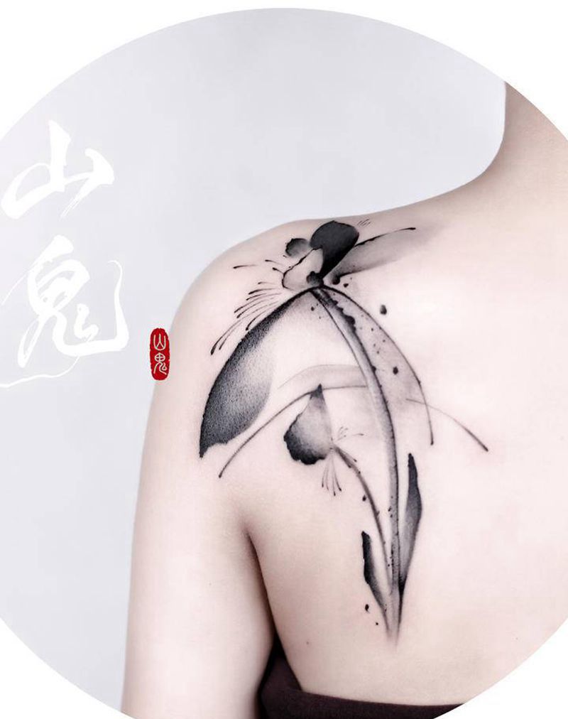 水墨莲花纹身图片_背部水墨水墨莲花中国风纹身图案
