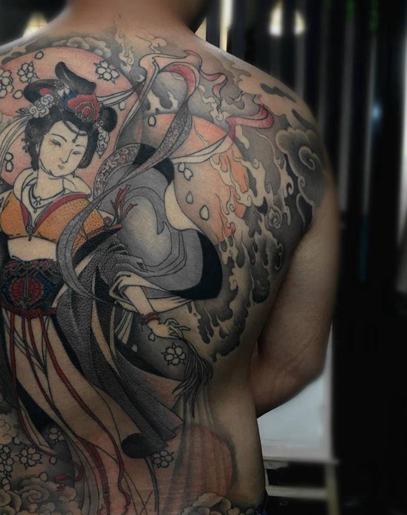 国画满背纹身图片_背部纹身图案