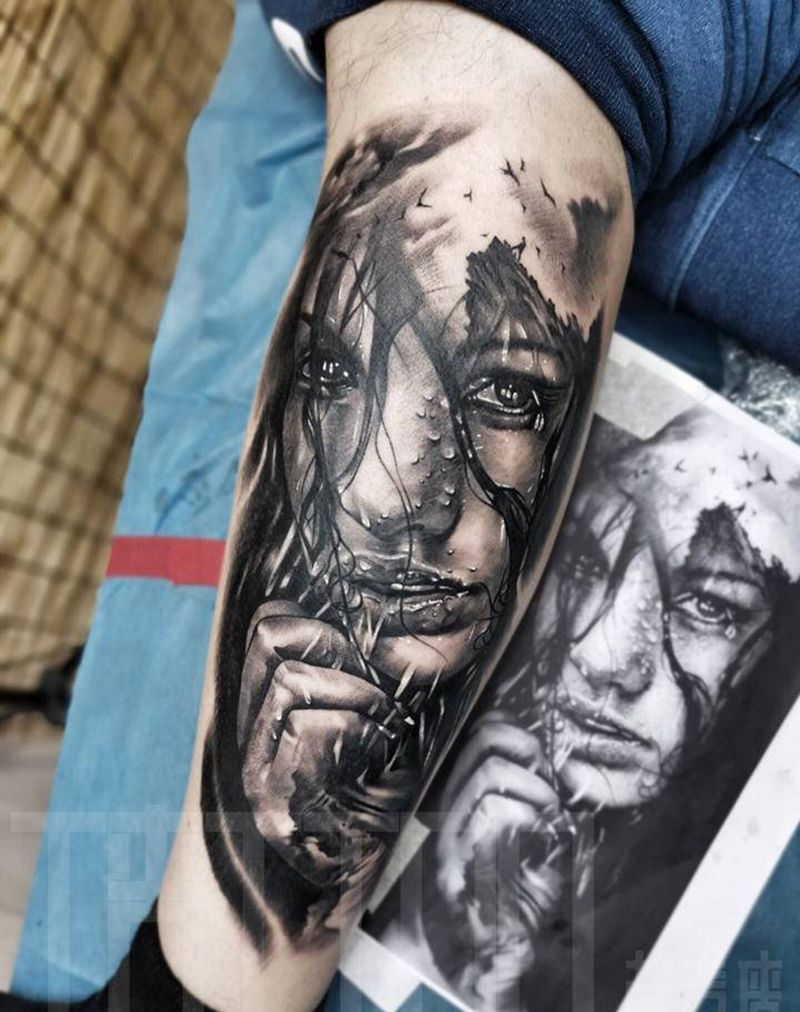 雨中纹身图片_腰部欧美写实纹身图案