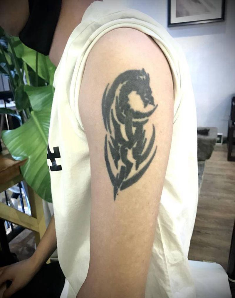 暴力老传统遮盖纹身图片_手部手臂老传统图腾纹身图案