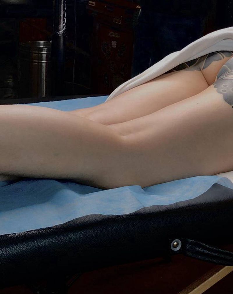 进度纹身图片_背部臀部老传统新传统纹身图案