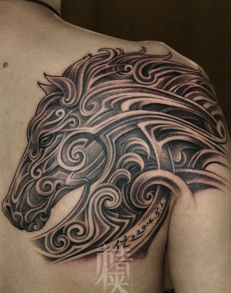 纹神马就是神马纹身图片_背部欧美写实图腾纹身图案