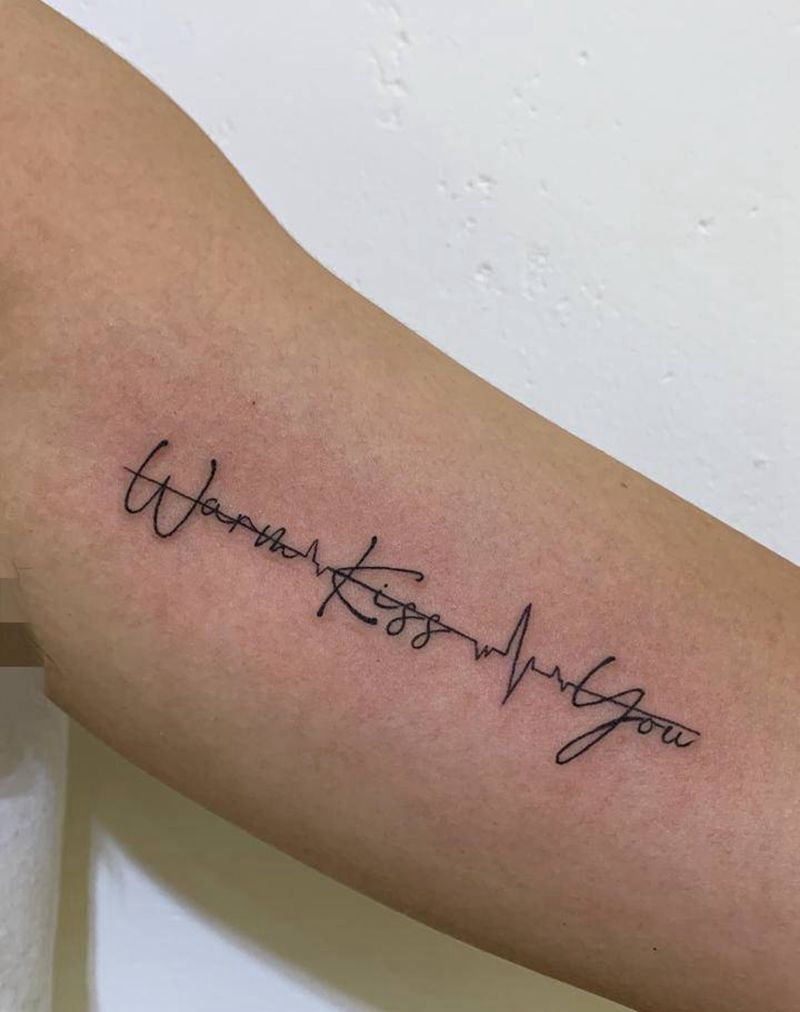 小清新字母纹身图片_手臂肩部花体字纹身图案