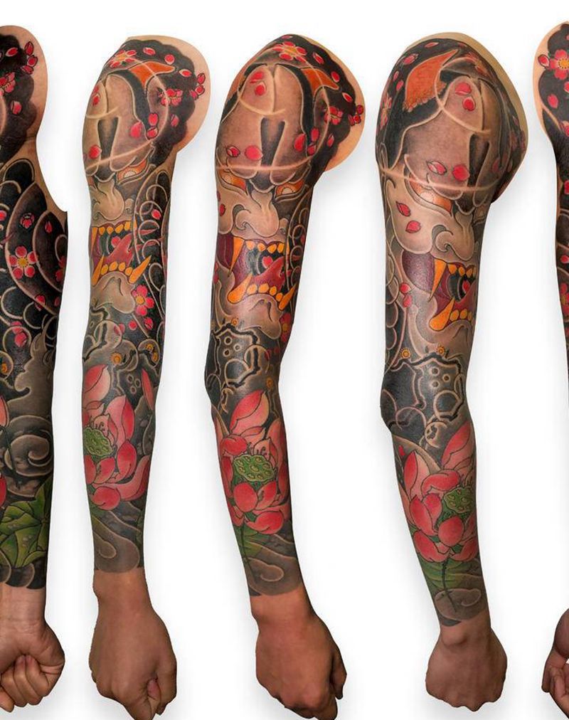 般若与荷纹身图片_手部手臂老传统新传统纹身图案