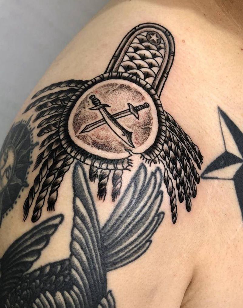 肩章纹身图片_手臂背部老传统新传统纹身图案