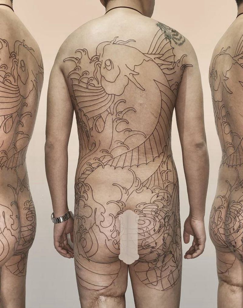 鲤鱼跃龙门未完成纹身图片_臀部背部新传统老传统纹身图案