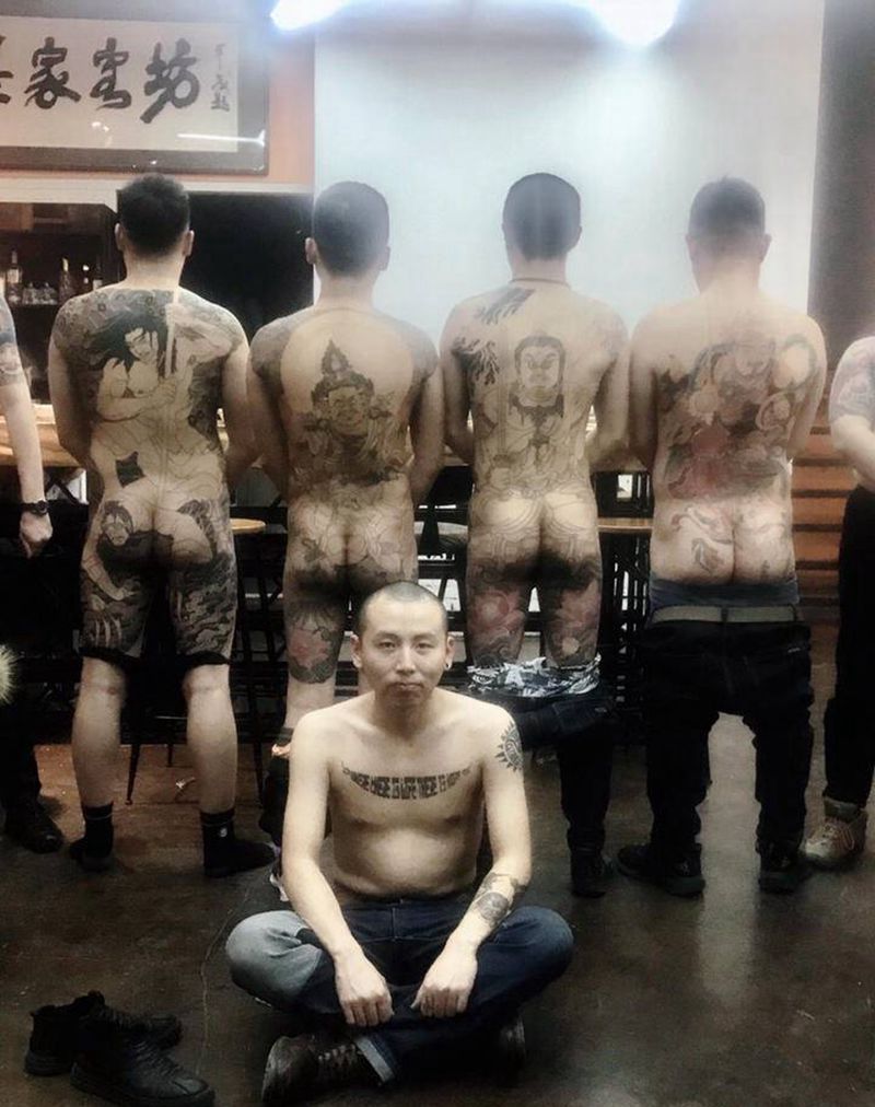 神仙聚会纹身图片_臀部背部老传统新传统纹身图案