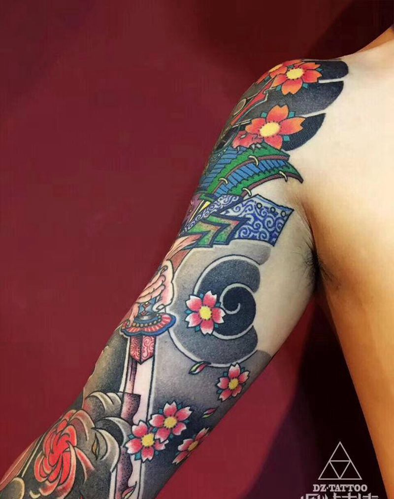 武士花臂纹身图片_手臂老传统武士纹身图案