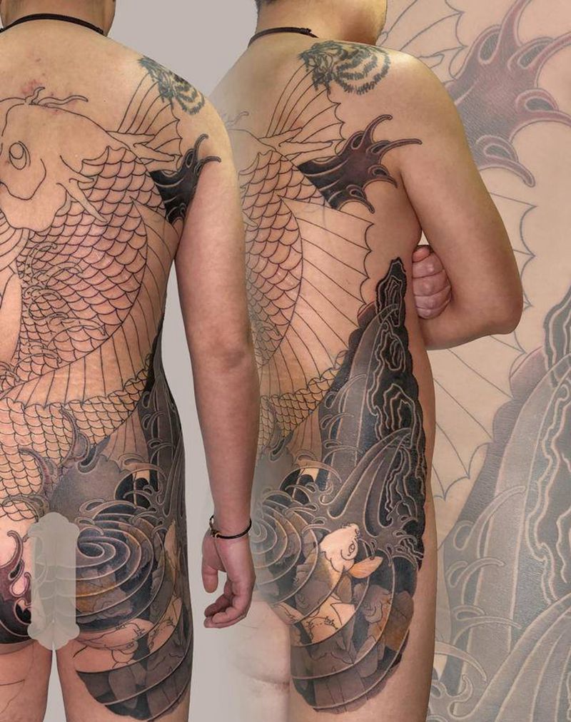 跃龙门未完成纹身图片_臀部背部新传统老传统纹身图案