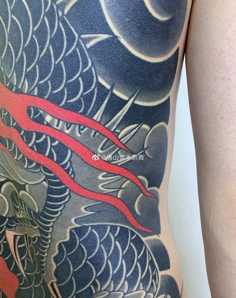 龙纹身图片_老传统纹身图案