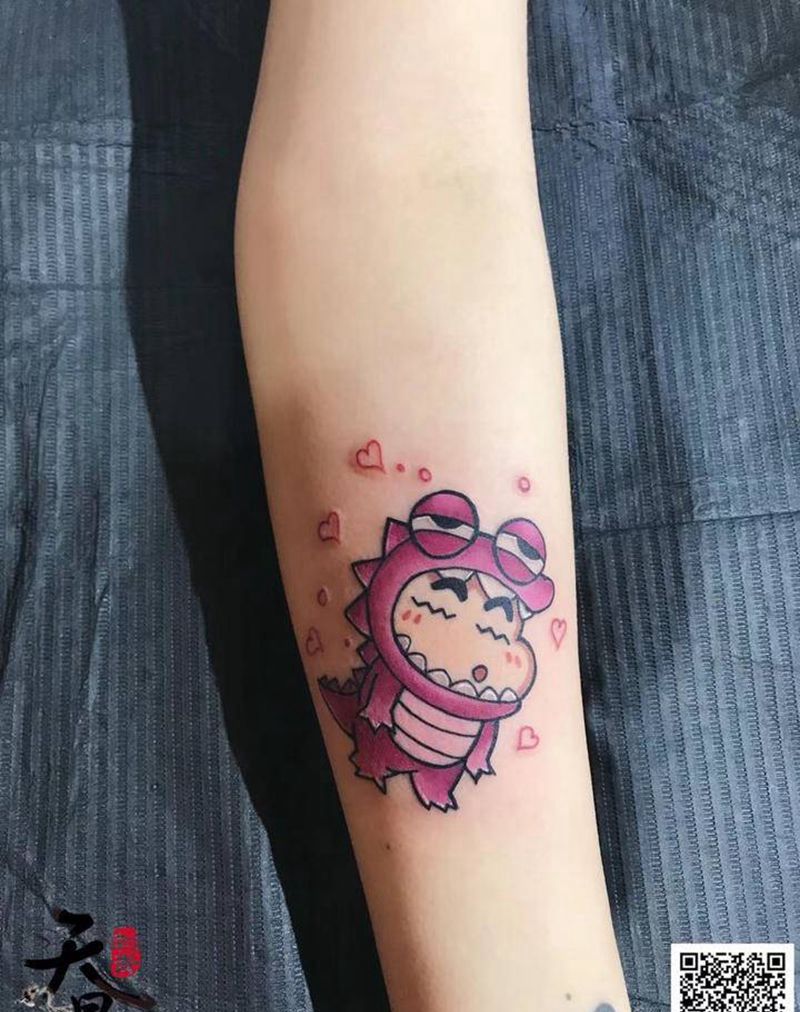 小新新纹身图片_手臂纹身图案