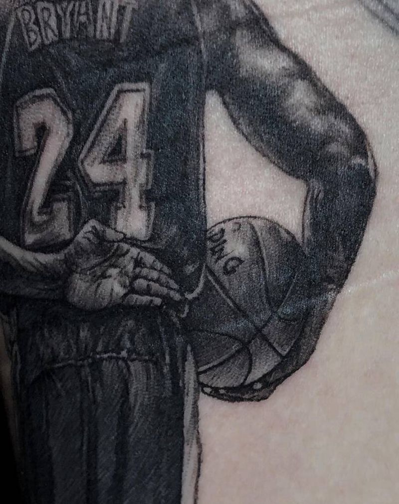 科比纹身图片_手臂欧美写实科比肖像纹身图案