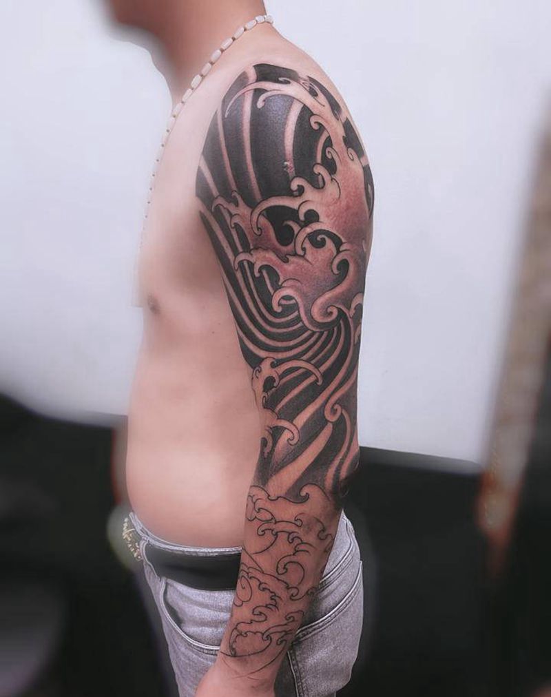 浪臂纹身图片_手臂新传统纹身图案